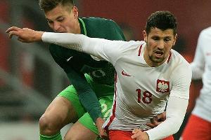 Union holt Wszolek von Legia Warschau