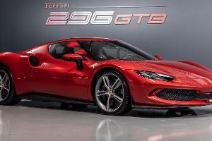 Dino-Enkel mit Hybrid-V6 und 830 PS