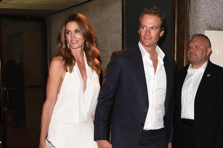 Cindy Crawford (51, 