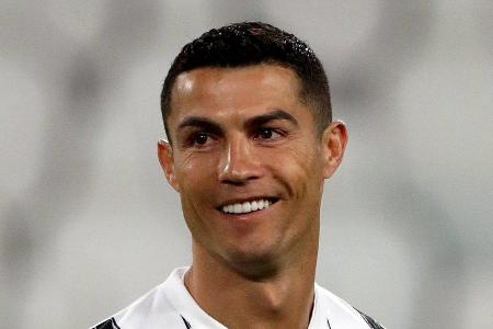 Mit seinen 36 Jahren ist noch lange nicht Schluss: Cristiano Ronaldo feiert einen Erfolg nach dem anderen. Mit seinen 36 Jahren ist noch lange nicht Schluss: Cristiano Ronaldo feiert einen Erfolg nach dem anderen.