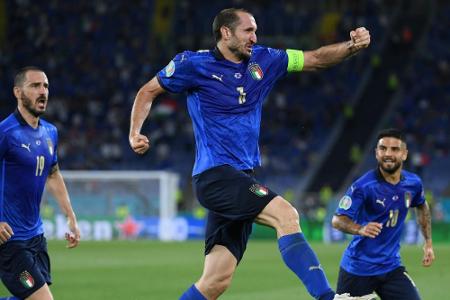Angeschlagener Chiellini hofft auf Einsatz im EM-Achtelfinale Angeschlagener Chiellini hofft auf Einsatz im EM-Achtelfinale