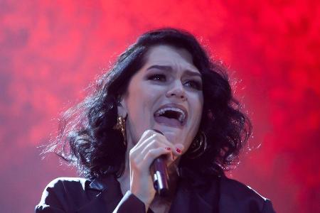 Jessie J bei einem Festival in Rumänien, 2018. Jessie J bei einem Festival in Rumänien, 2018.