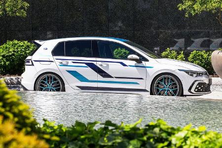 VW Golf GTE Skylight