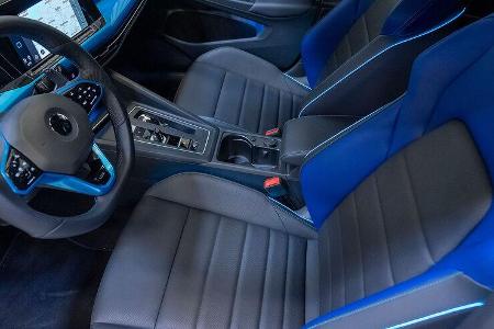 VW Golf GTE Skylight
