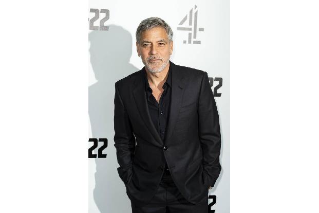 Schon seit vielen Jahren bleibt Filmstar George Clooney Social Media fern, um sein Privatleben zu schützen. Im Unterschied z...