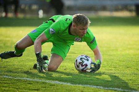 Torwarttausch bei England: Ramsdale ersetzt verletzten Henderson Torwarttausch bei England: Ramsdale ersetzt verletzten Henderson
