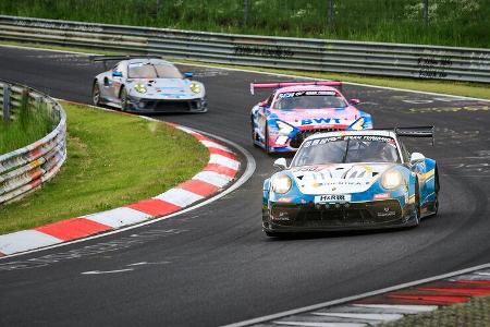 Porsche 911 GT3 Cup MR - Black Falcon Identica - Startnummer 350 - 24h Rennen Nürburgring - Nürburgring-Nordschleife - 4. Ju...