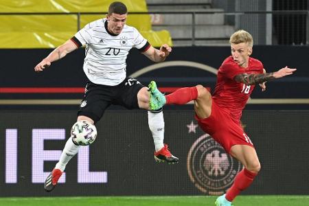 Podolski-Doppelgänger Gosens: Podolski-Doppelgänger Gosens: