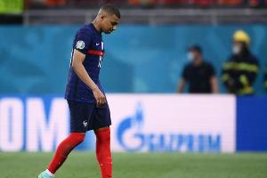 "Ich habe versagt": Mbappe entschuldigt sich nach Elfmeter-Drama