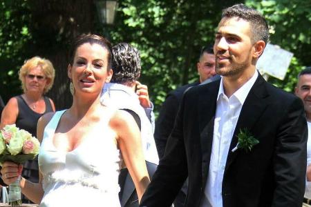 Bushido und Anna-Maria Ferchichi bei ihrer Hochzeit 2012. Bushido und Anna-Maria Ferchichi bei ihrer Hochzeit 2012.