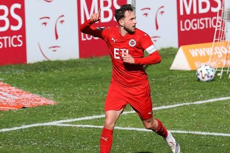 Karlsruhe holt Offensivspieler Kaufmann und Cueto Karlsruhe holt Offensivspieler Kaufmann und Cueto