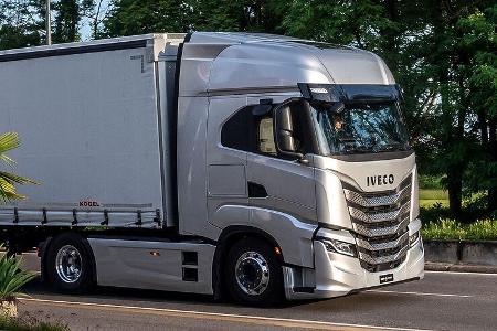 IVECO S-Way Zugmaschine