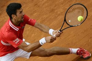 "Mutig": Auch Djokovic unterstützt Osaka