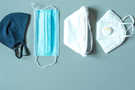 Haben unterschiedliche Schutzwirkungen: Stoffmaske, medizinische Maske und FFP-Maske (v.l.n.r.) Haben unterschiedliche Schutzwirkungen: Stoffmaske, medizinische Maske und FFP-Maske (v.l.n.r.)