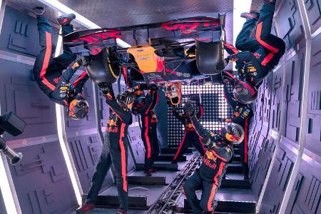 Red Bull - Boxenstopp in Schwerelosigkeit - Parabelflug - 2019 Red Bull - Boxenstopp in Schwerelosigkeit - Parabelflug - 2019