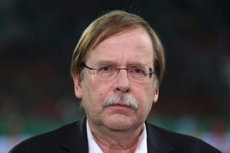 Regenbogen-Entscheidung: DFB-Boss Koch verteidigt UEFA Regenbogen-Entscheidung: DFB-Boss Koch verteidigt UEFA