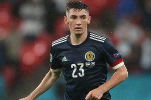 Schottland: Shootingstar Gilmour positiv auf Corona getestet