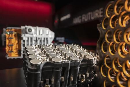 Mercedes AMG E Performance Hybrid mit elektrischem Abgas-Turbolader