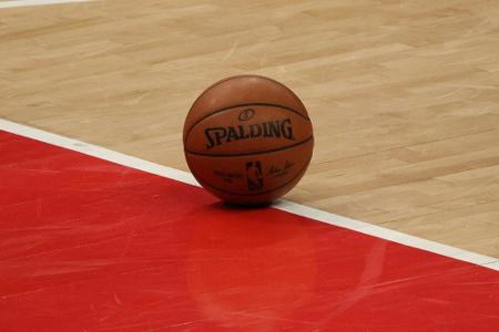 NBA: Utah Jazz muss notlanden NBA: Utah Jazz muss notlanden