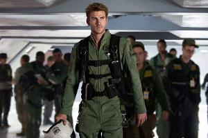 "Independence Day: Wiederkehr": Bei der ersten Alien-Invasion hat Kampfpilot Jake Morrison (Liam Hemsworth) seine Eltern ver...