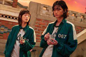 Jung Ho-yeon (r.) wurde durch "Squid Game" zum gefeierten Instagram-Star.