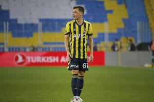 Özil setzt sich für Vielfalt in Großbritannien ein