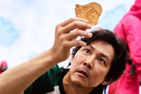 Gi-hun (Lee Jung-jae) muss in Gi-hun (Lee Jung-jae) muss in