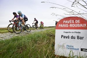Paris-Roubaix: Zeitfahr-Olympiasiegerin van Vleuten erleidet Schambeinbruch