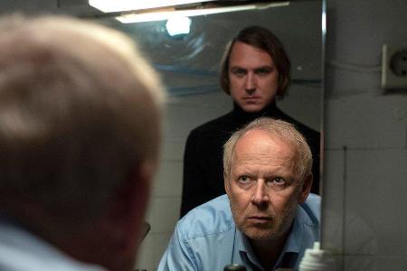Zwischen Kai Korthals (Lars Eidinger) und Axel Milberg (Kommissar Borowski) kommt es im neuen Kiel- Zwischen Kai Korthals (Lars Eidinger) und Axel Milberg (Kommissar Borowski) kommt es im neuen Kiel-