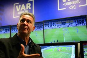 "Challenge" und Auszeiten: CONMEBOL beantragt Änderungen beim VAR