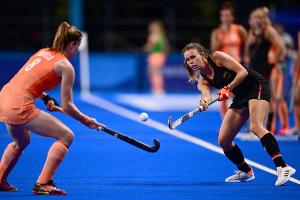 Erste Niederlage: Deutsche Hockey-Frauen unterliegen den Niederlanden