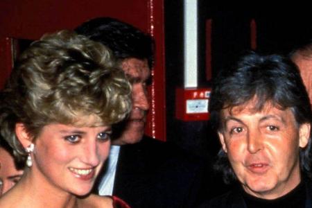 Ex-Beatle Paul McCartney gab Diana und ihren beiden Söhnen im Januar 1993 sogar ein kleines Privatkonzert im Rahmen einer Vi...