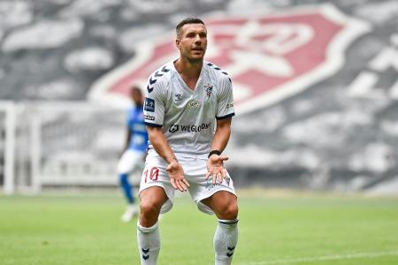 Erstes Pflichtspiel, erste Niederlage für Podolski bei Zabrze Erstes Pflichtspiel, erste Niederlage für Podolski bei Zabrze