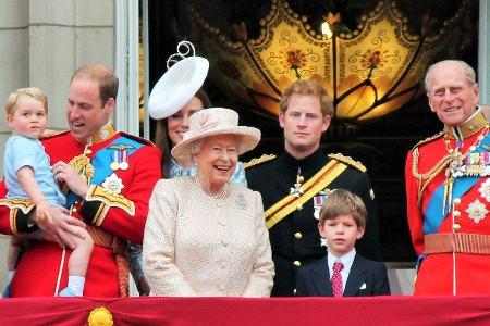 Die britischen Royals, hier noch mit Prinz Philip (r.) im Jahr 2015. Die britischen Royals, hier noch mit Prinz Philip (r.) im Jahr 2015.