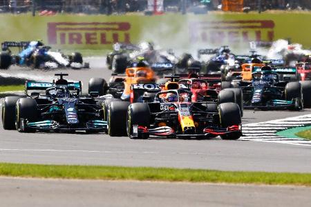 Mercedes vs. Red Bull - Formel 1 - GP England 2021 Mercedes vs. Red Bull - Formel 1 - GP England 2021