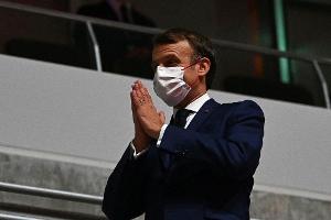 Macron lobt Japan: "Wir müssen diese Spiele austragen"