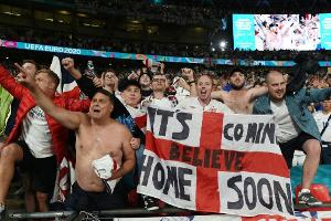 Laserpointer und Pfiffe: UEFA verhängt Geldstrafe gegen England