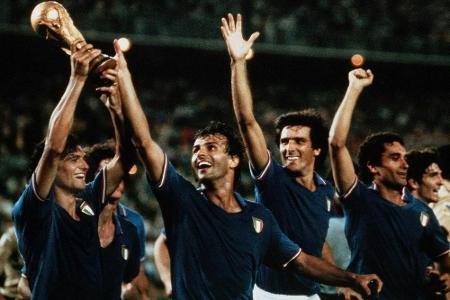 WM-Helden von 1982 schreiben offenen Brief für Italiens EM-Stars WM-Helden von 1982 schreiben offenen Brief für Italiens EM-Stars