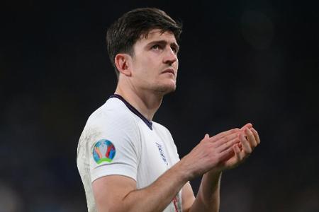 Maguires Vater mit gebrochenen Rippen nach Sturm auf Wembley Maguires Vater mit gebrochenen Rippen nach Sturm auf Wembley