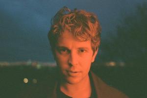 Wie Tom Odell seine Panikattacken überwunden hat