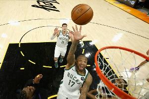 NBA-Finale: Paul führt Phoenix zum Auftaktsieg gegen Milwaukee