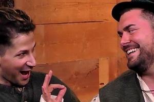 Yoncé (l.) und Ioannis haben gut lachen. Sie gewinnen die Paar-Gaudi und dürfen nicht nominiert werden.