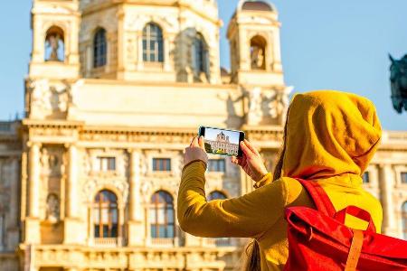 In Österreich können Touristen größtenteils ohne Maske die Städte erkunden. In Österreich können Touristen größtenteils ohne Maske die Städte erkunden.