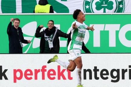Fürth: Eigengewächs Leweling verlängert bis 2024 Fürth: Eigengewächs Leweling verlängert bis 2024