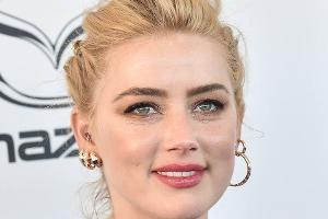 Amber Heard verkündet überraschend die Geburt ihrer Tochter