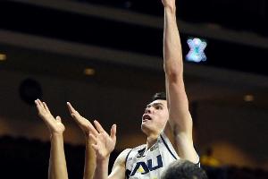 Basketball: Frankfurt holt US-Amerikaner DeBisschop