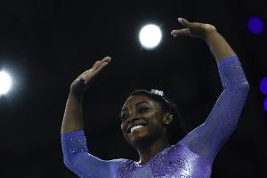 Als erste Athletin weltweit: Turn-Superstar Biles mit eigenem Emoji