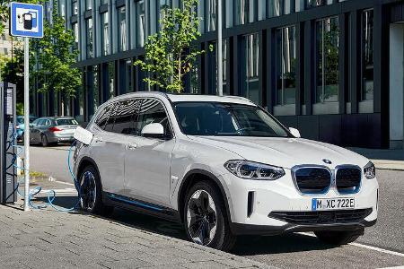 BMW iX3_Elektro-SUV