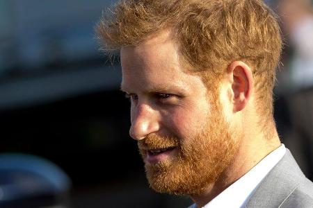 Prinz Harry will über seine Erfahrungen, Abenteuer, Verluste und Lebenslektionen erzählen. Prinz Harry will über seine Erfahrungen, Abenteuer, Verluste und Lebenslektionen erzählen.