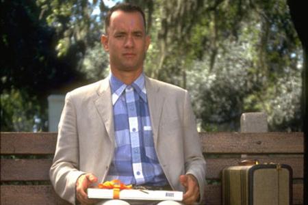 Bereits ein Jahr später bekommt Tom Hanks Oscar Nummer zwei: Seine Paraderolle als Forrest Gump im gleichnamigen Film besche...